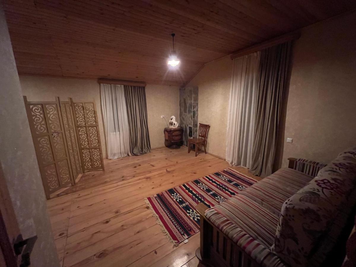 Laghami Guest House メスティア エクステリア 写真